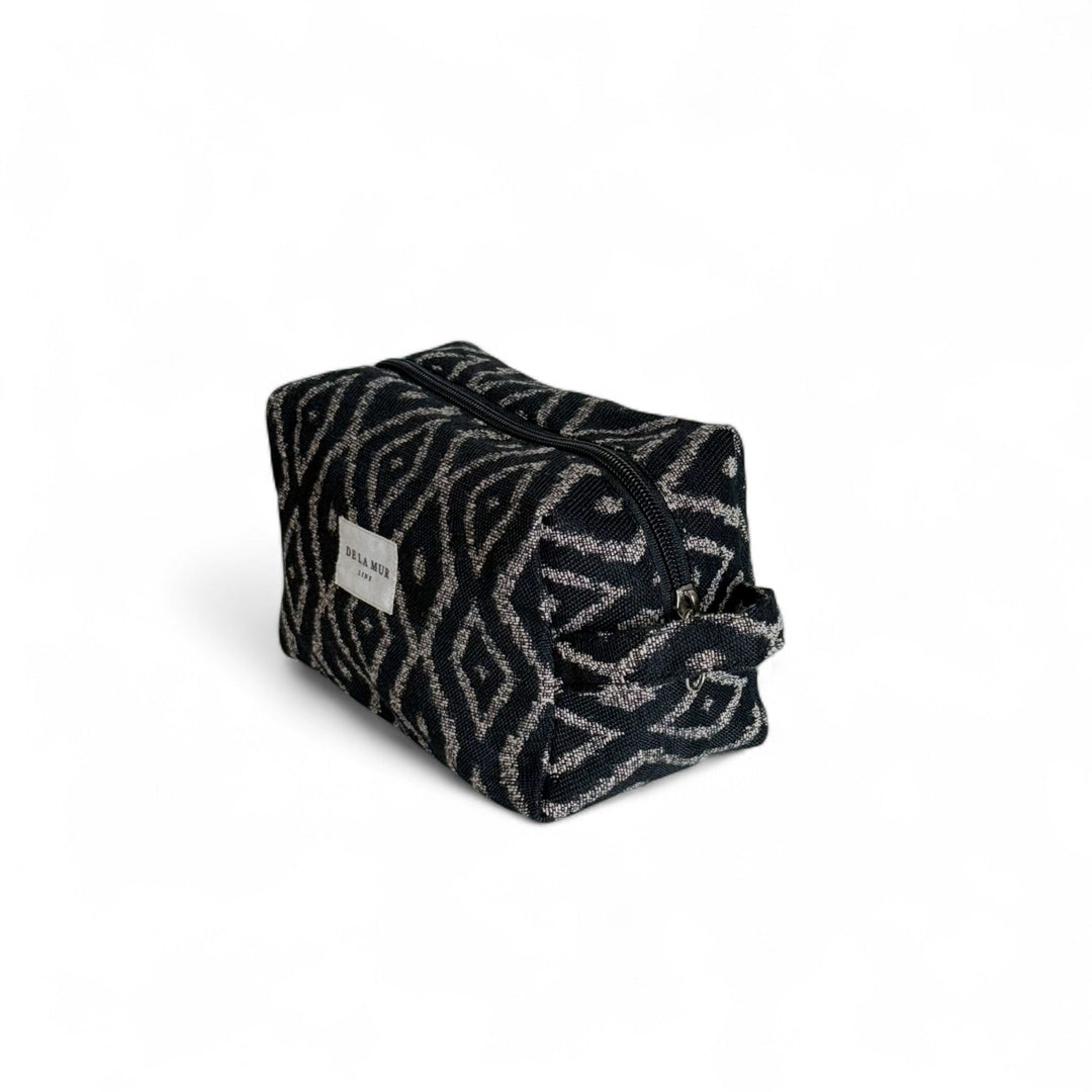 Onix Medium Toiletry Bag