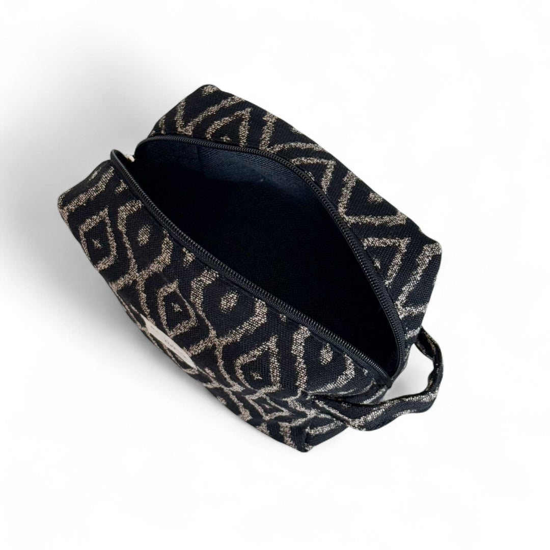Onix Medium Toiletry Bag