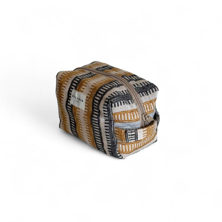 Tron Medium Toiletry Bag